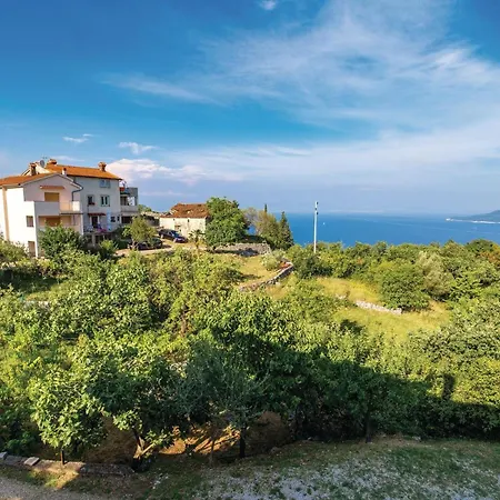 Apartment Lovely In With House Sea View