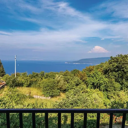Apartment Lovely In With House Sea View