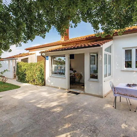 Lovely In With House Sea View
